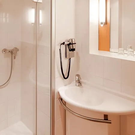Hotel Ibis Altstadt 2*