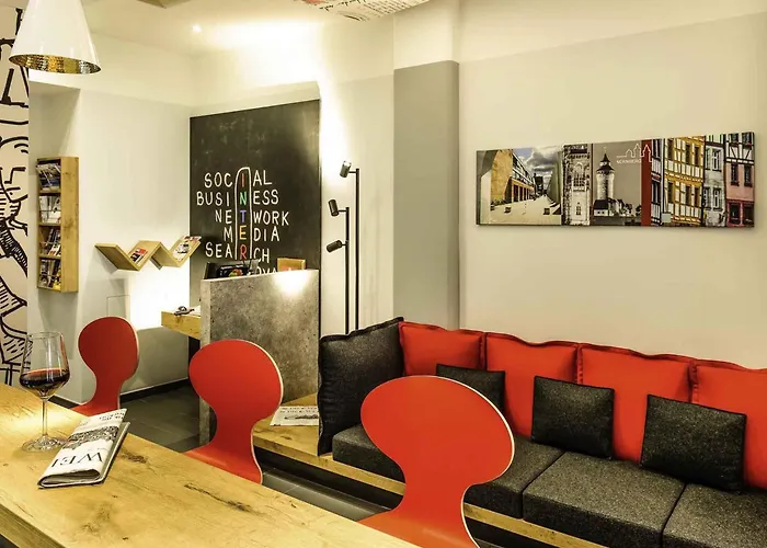 Ibis Altstadt Hotel 2*