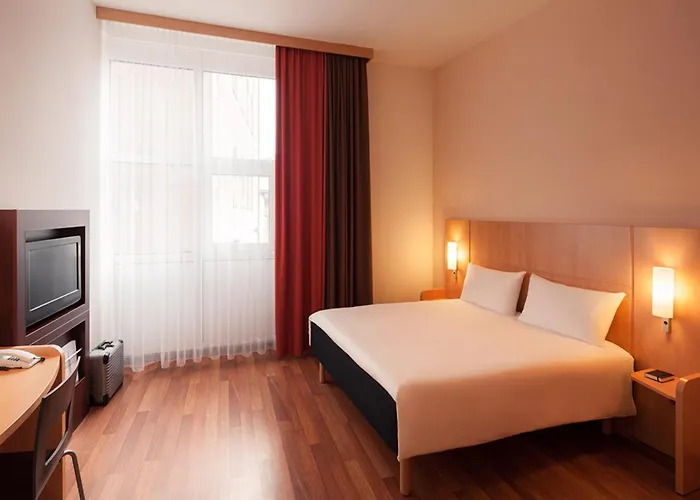 Ibis Altstadt 2* Nuremberg