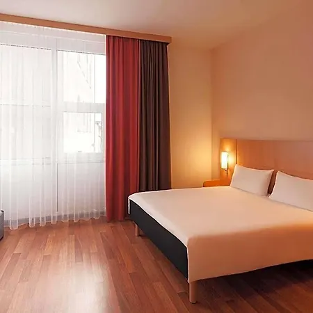 Ibis Altstadt 2* Neurenberg