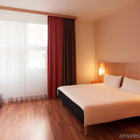 Ibis Altstadt 2* Nuremberg
